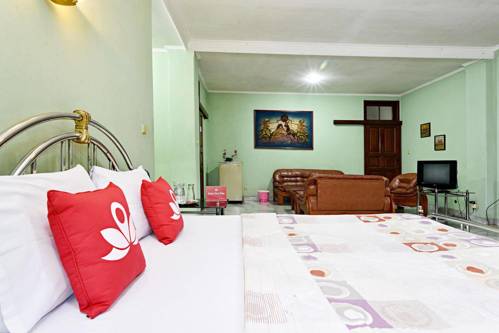 Zen Rooms Villa Duta Bogor Exterior photo